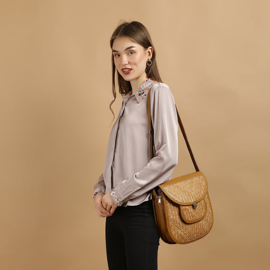 Bag Natural Fabric And Rexine Handicraft Handbag Clutch/Handbag For Women Beige Color
